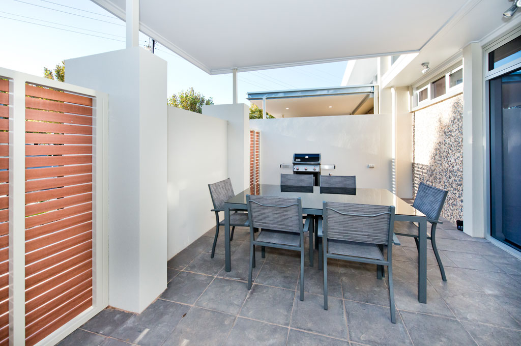 LCA-Unit-3-Police-Station-outdoor-entertaining