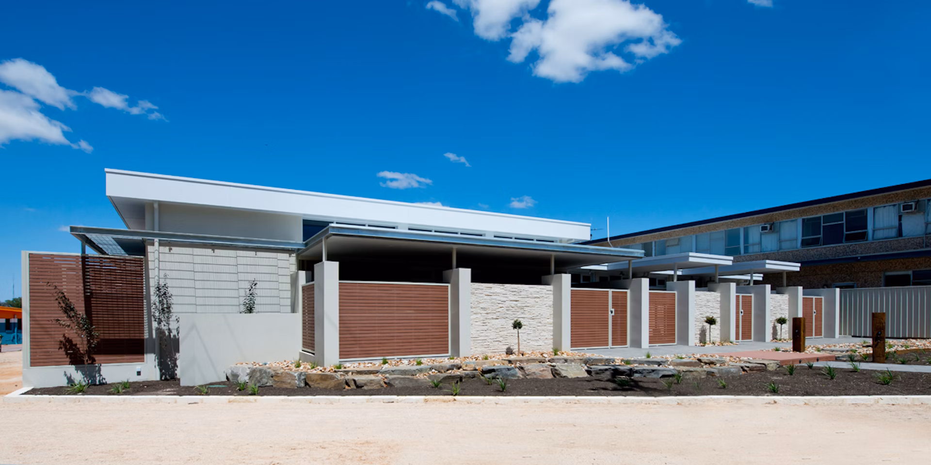 Loxton Courhouse Apartments Loxton Courhouse Apartments