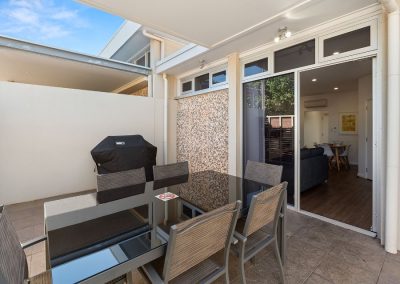 Loxton Courhouse Apartments Accommodation - Police Station